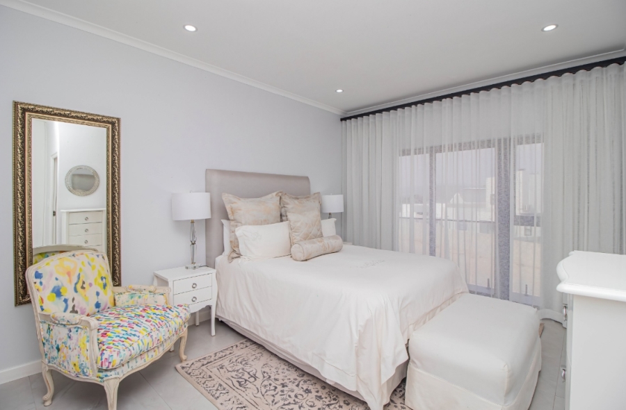 4 Bedroom Property for Sale in Sandown Western Cape